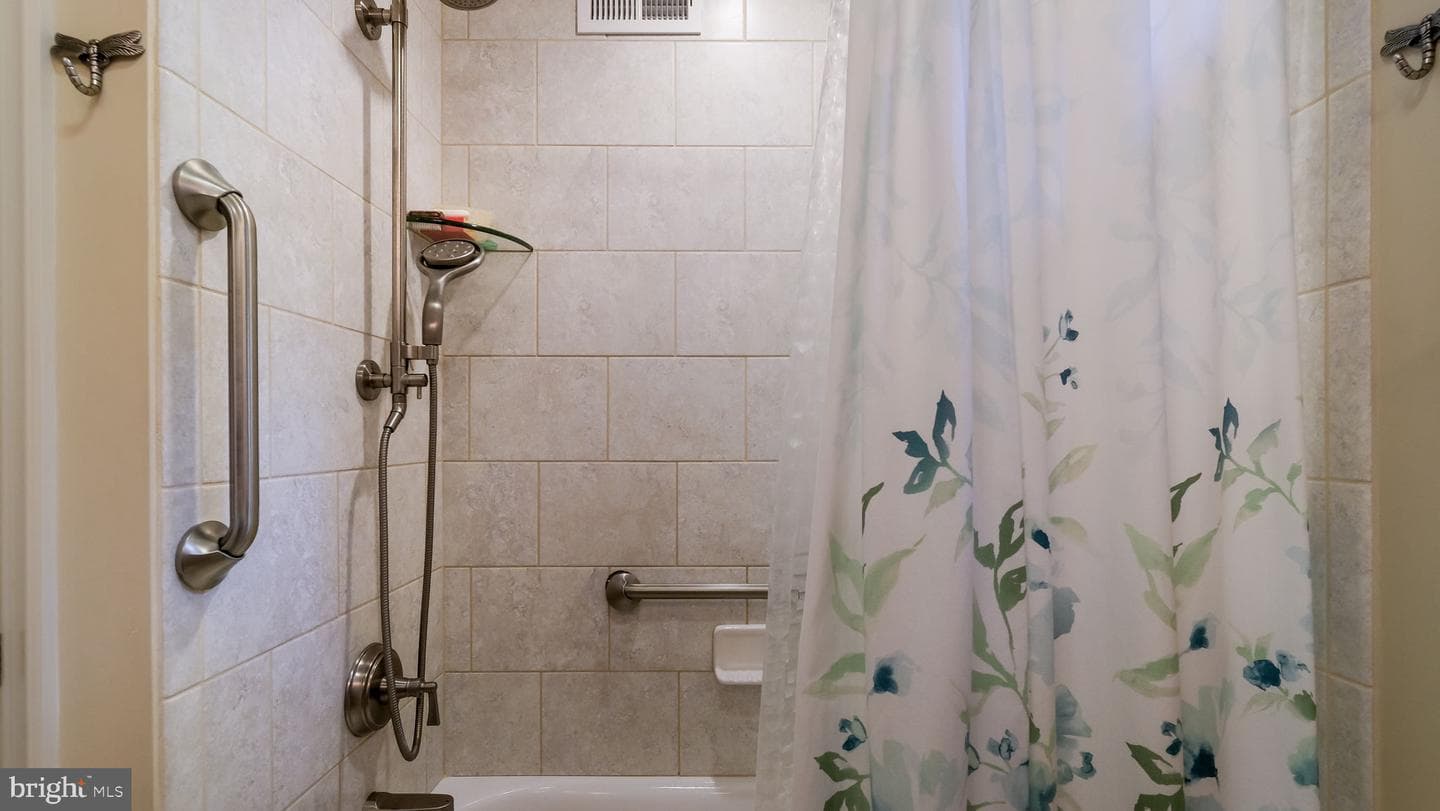 74 Basil Road photo 30