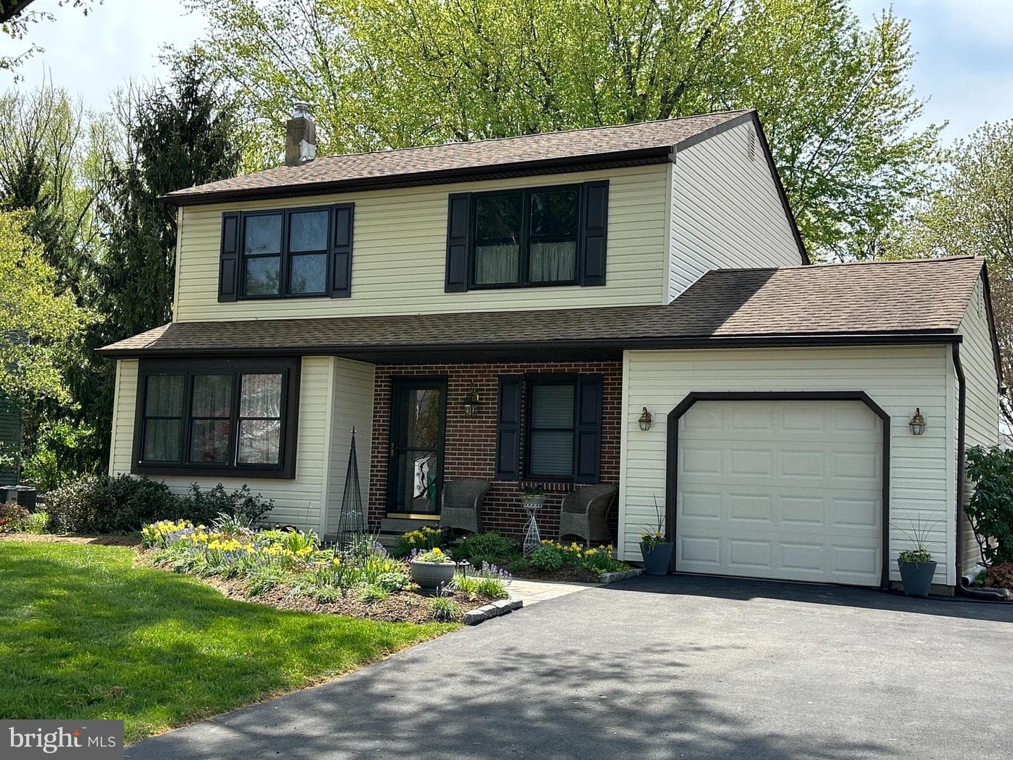 74 Basil Road photo 48