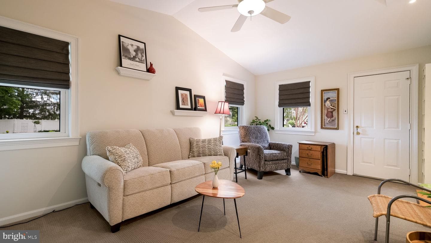 74 Basil Road photo 9