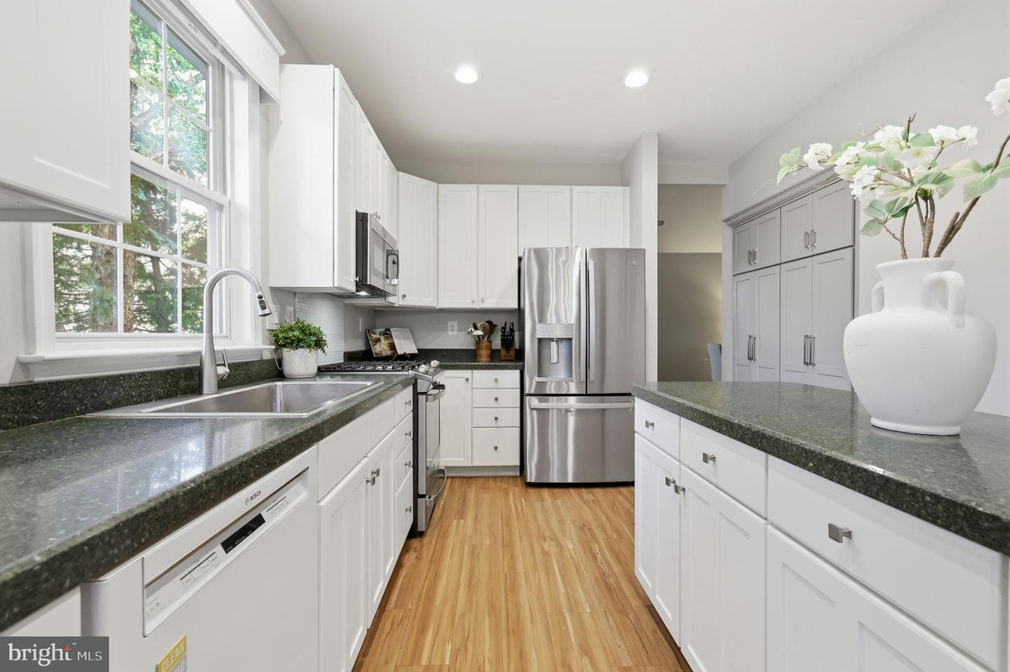 19 Black Eyed Susan Road photo 8