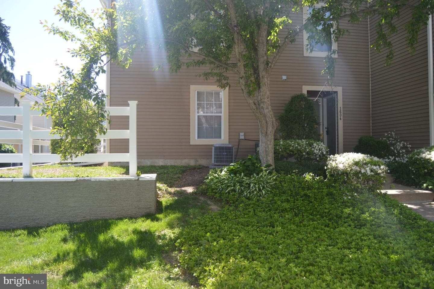 1603 Society Place photo 23