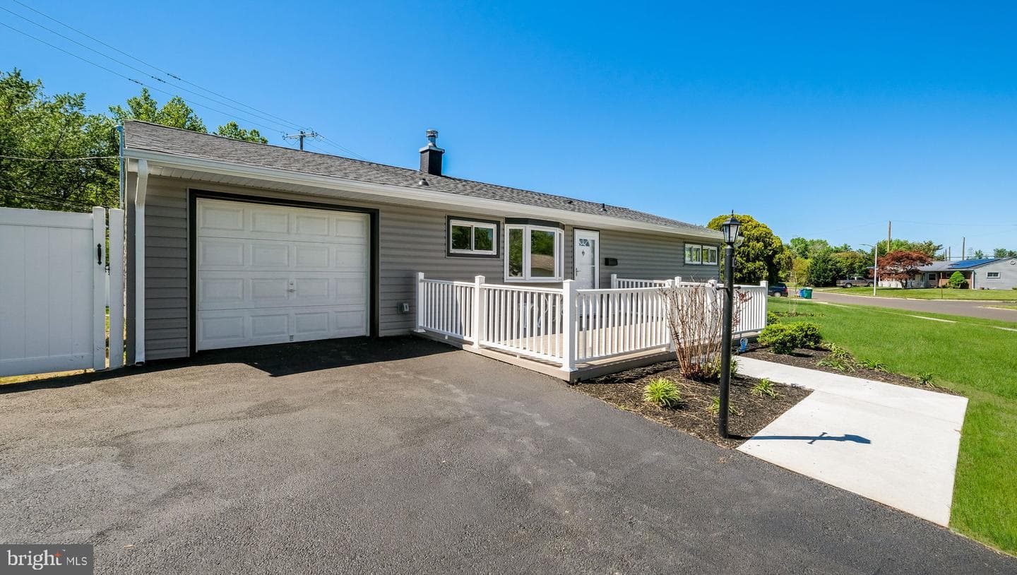 7 Indian Creek Dr photo 3