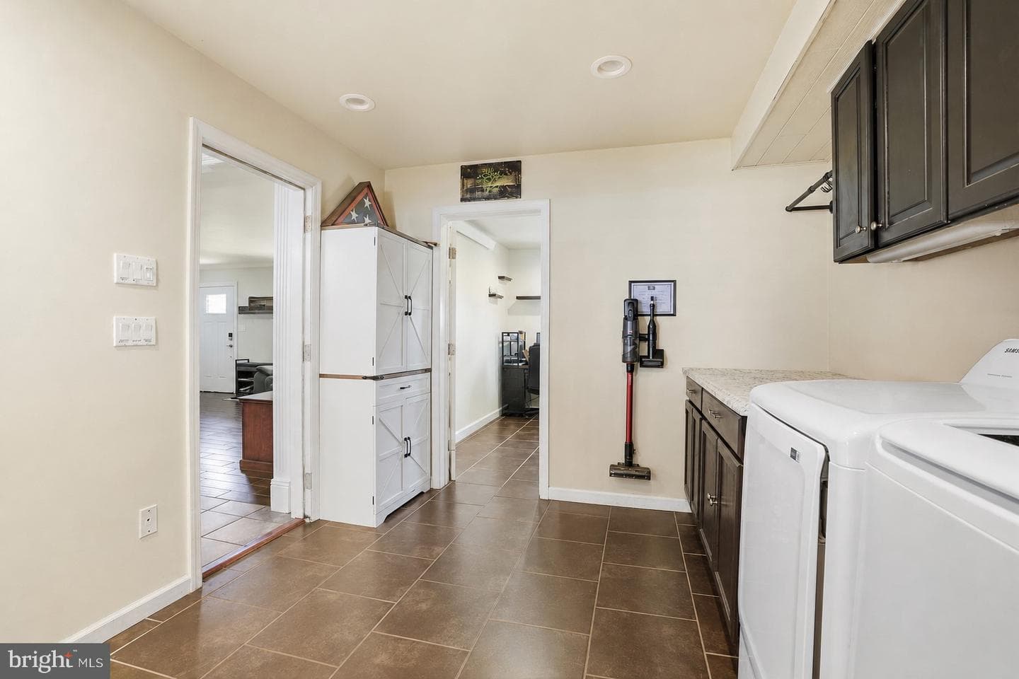 14 Hemlock Road photo 31