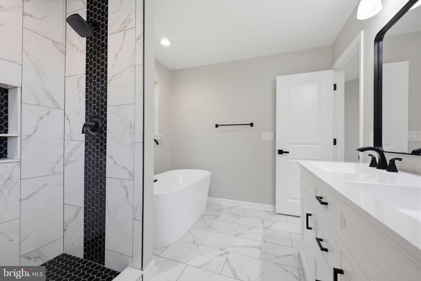 891 Reading Avenue photo 44