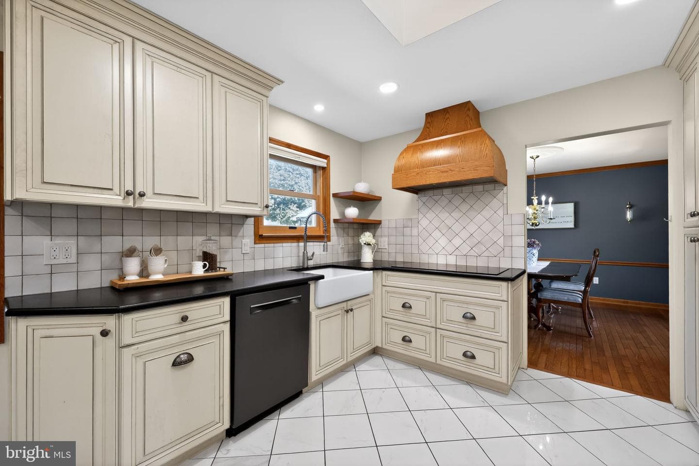 179 Carol Lane photo 9