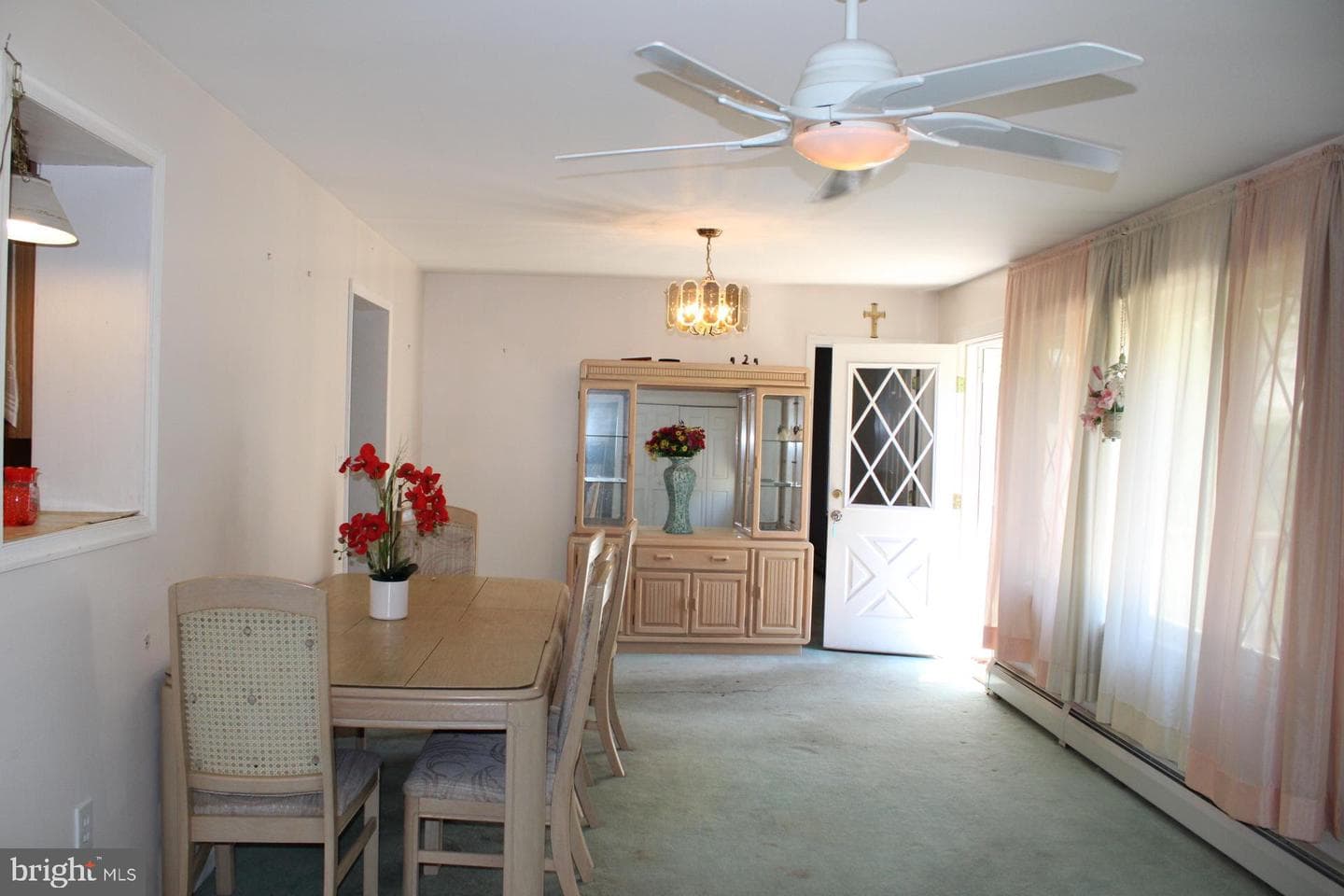 223 Rosewood Avenue photo 8