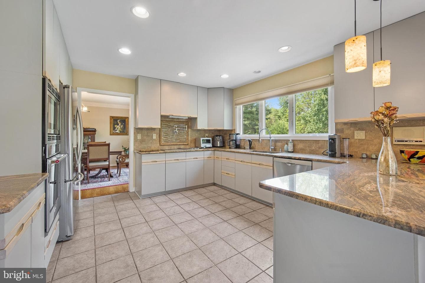 12 Tanyard Road photo 14