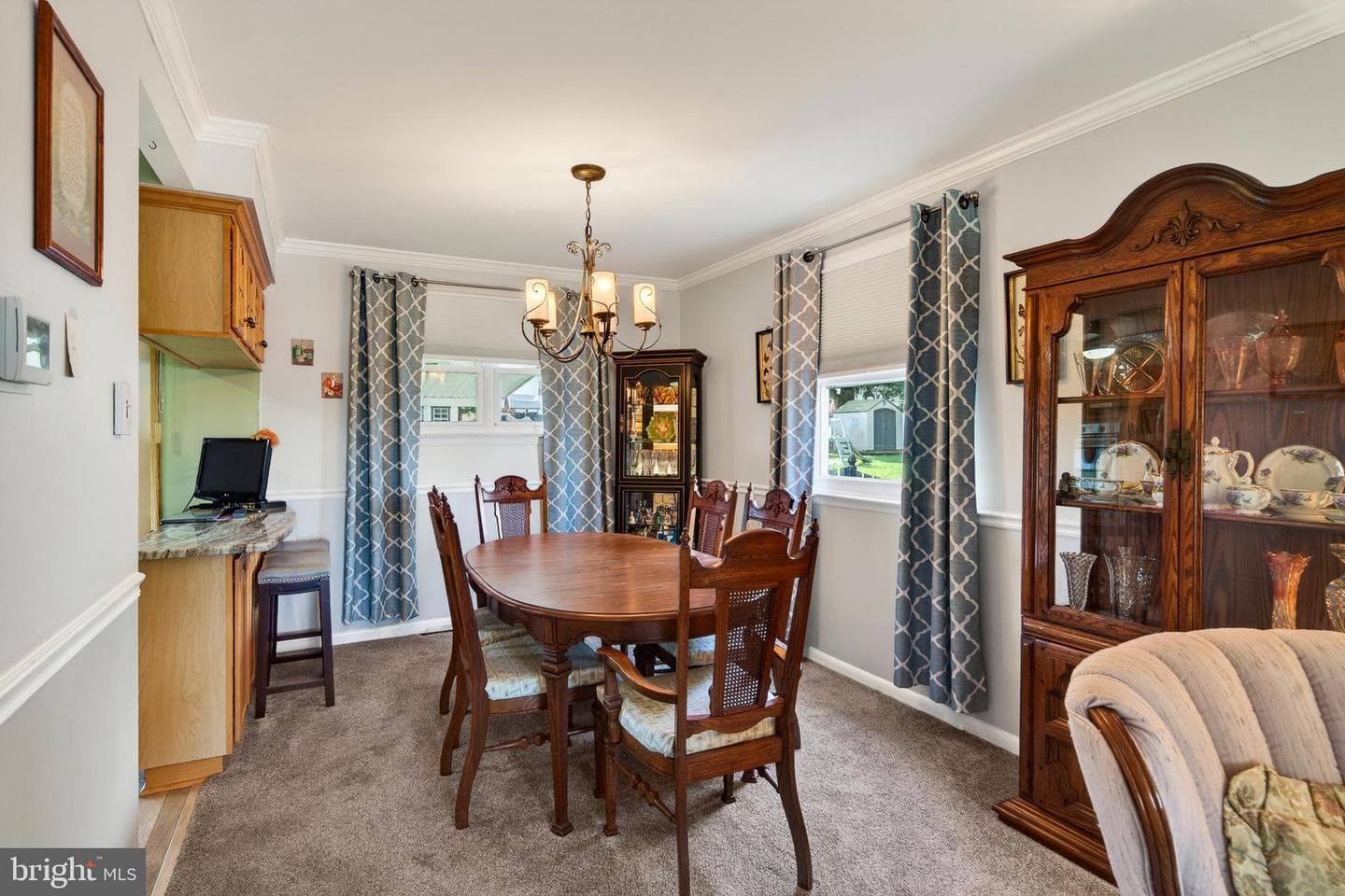 325 Acorn Drive photo 9