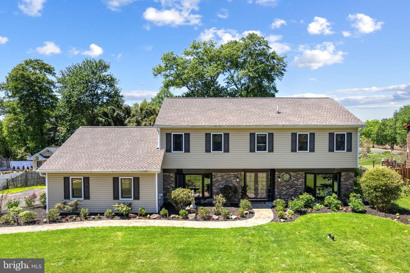 329 Sherwood Dr