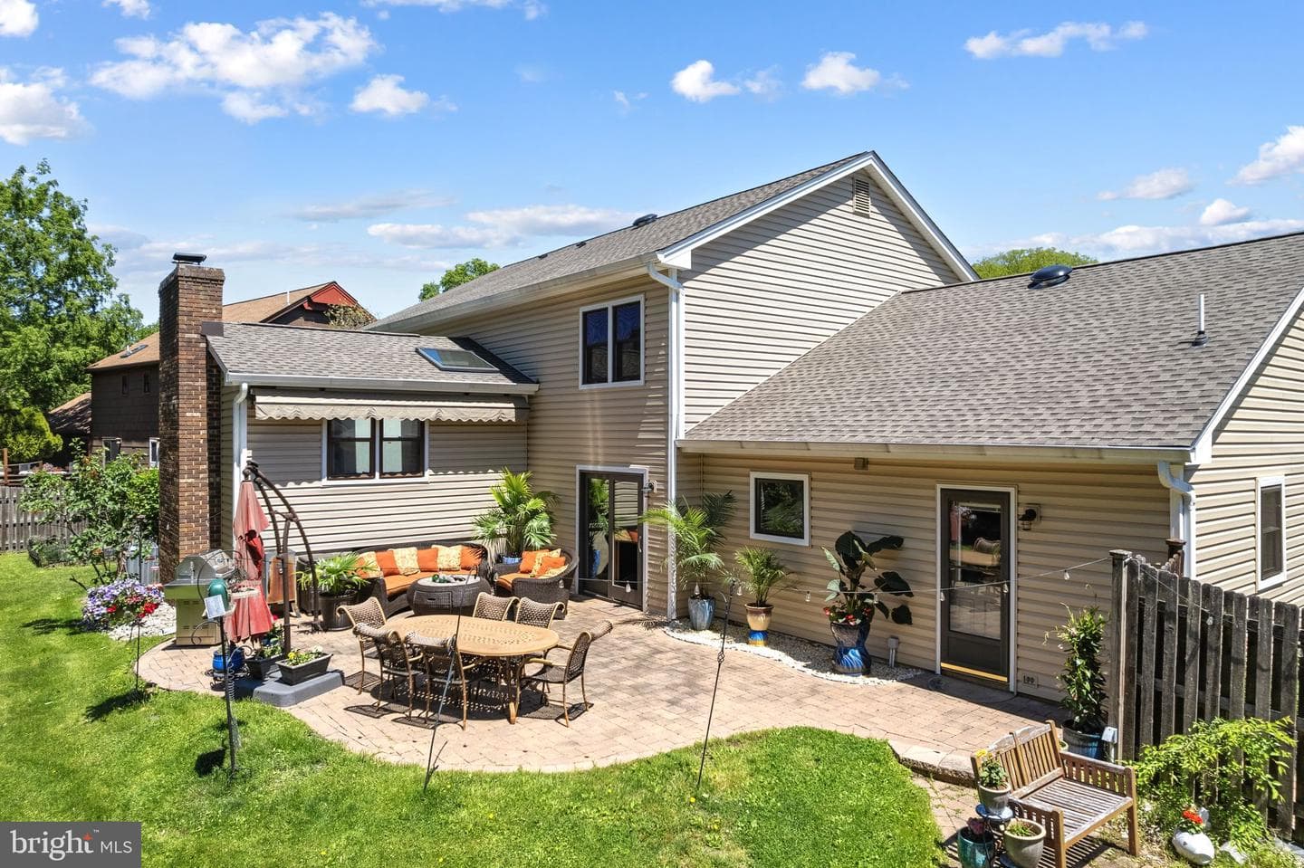 329 Sherwood Drive photo 8