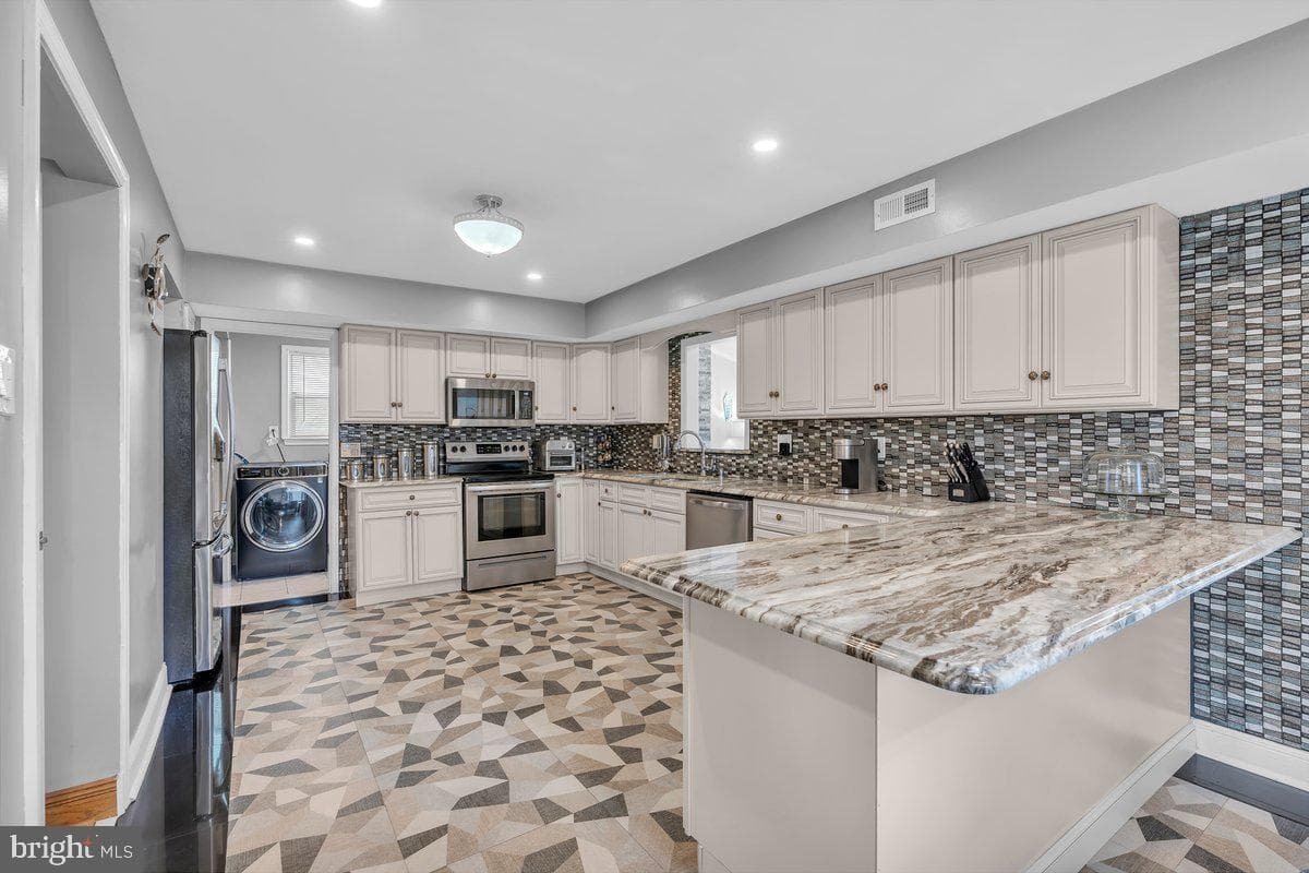 2942 Wexford Road photo 12