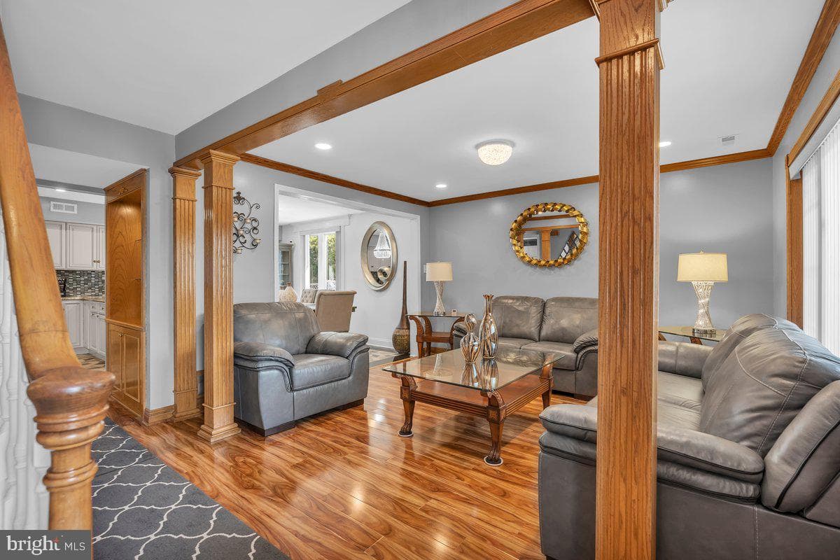 2942 Wexford Road photo 7