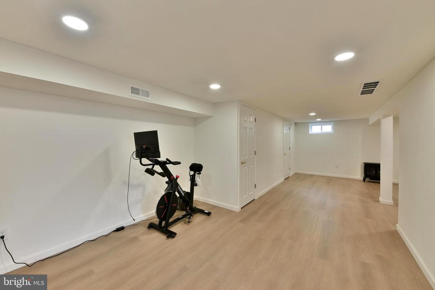 120 Orchard Drive photo 38