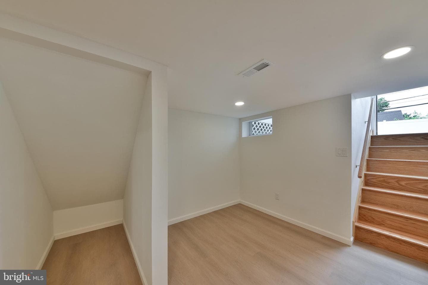 120 Orchard Drive photo 41