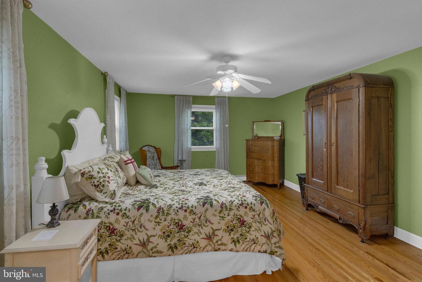 1144 Dickinson Dr photo 32