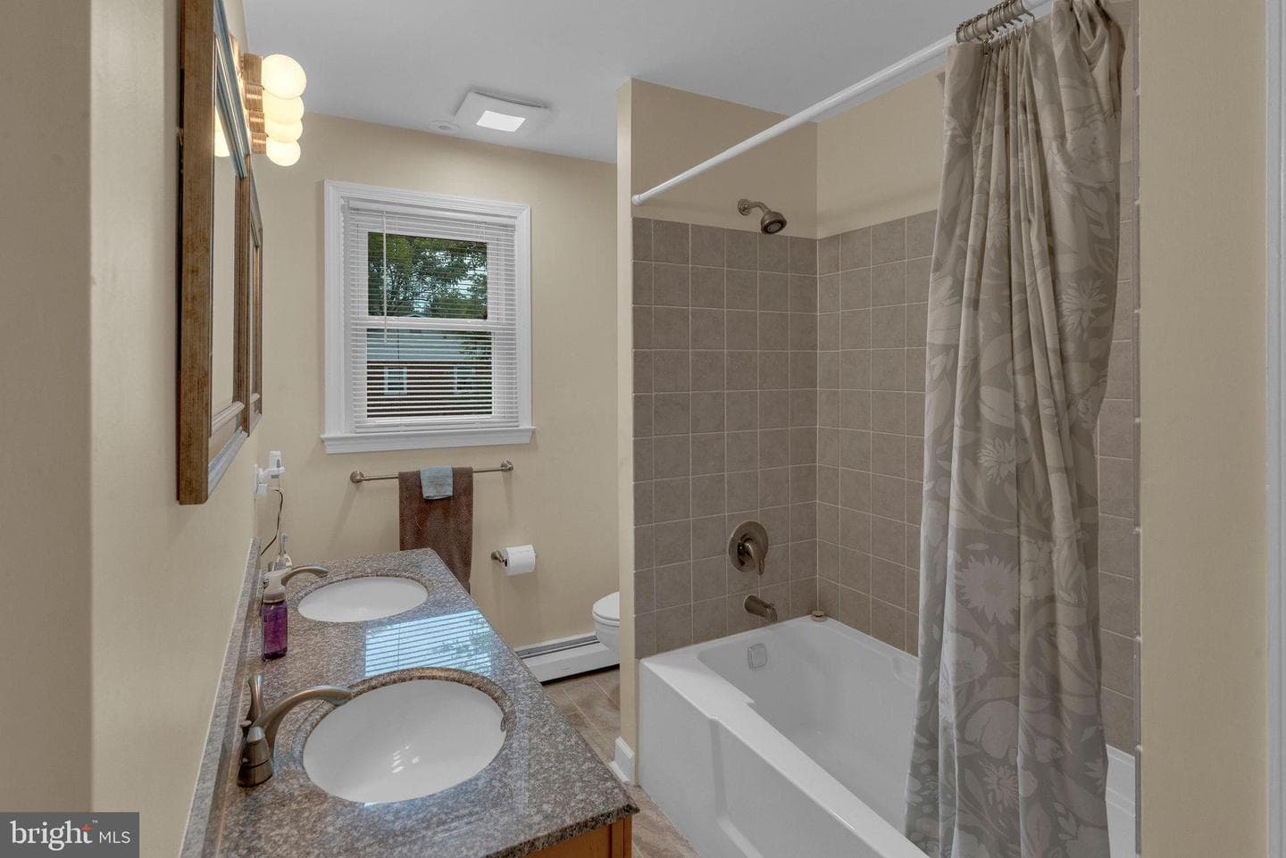 1144 Dickinson Dr photo 39