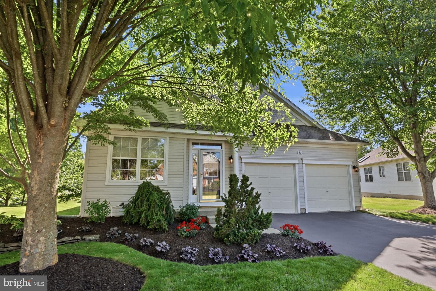 8 Tupelo Lane photo 1