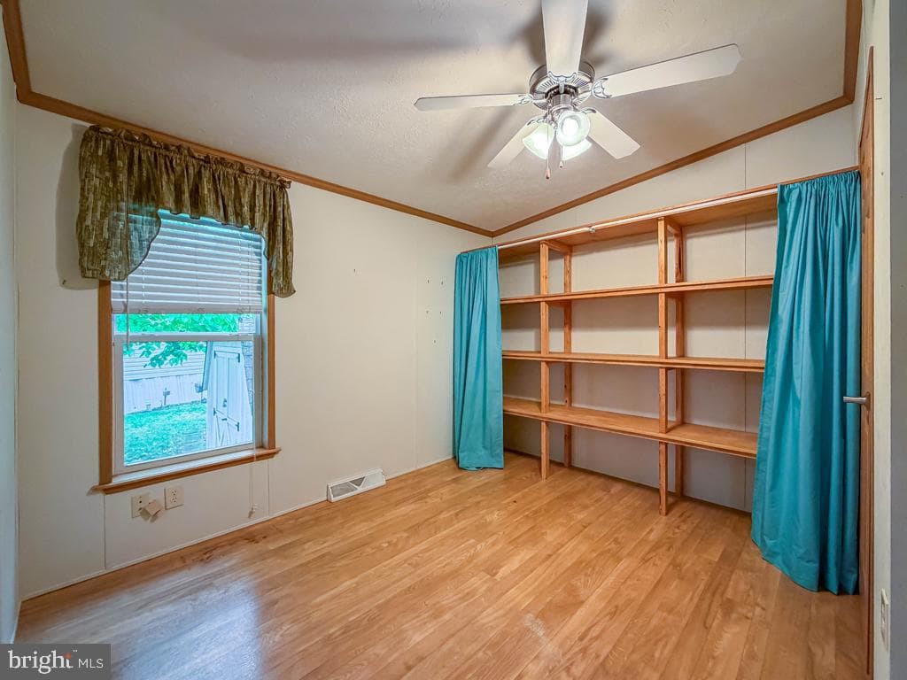 2304 Brownsville Road #f12 photo 23