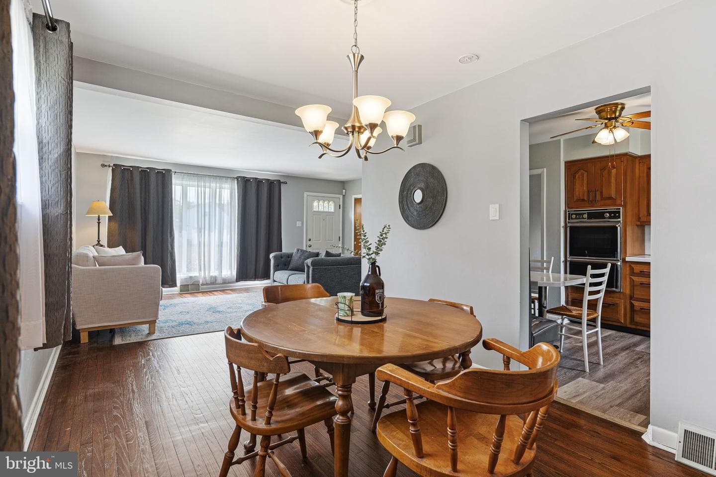 282 Henry Avenue photo 6