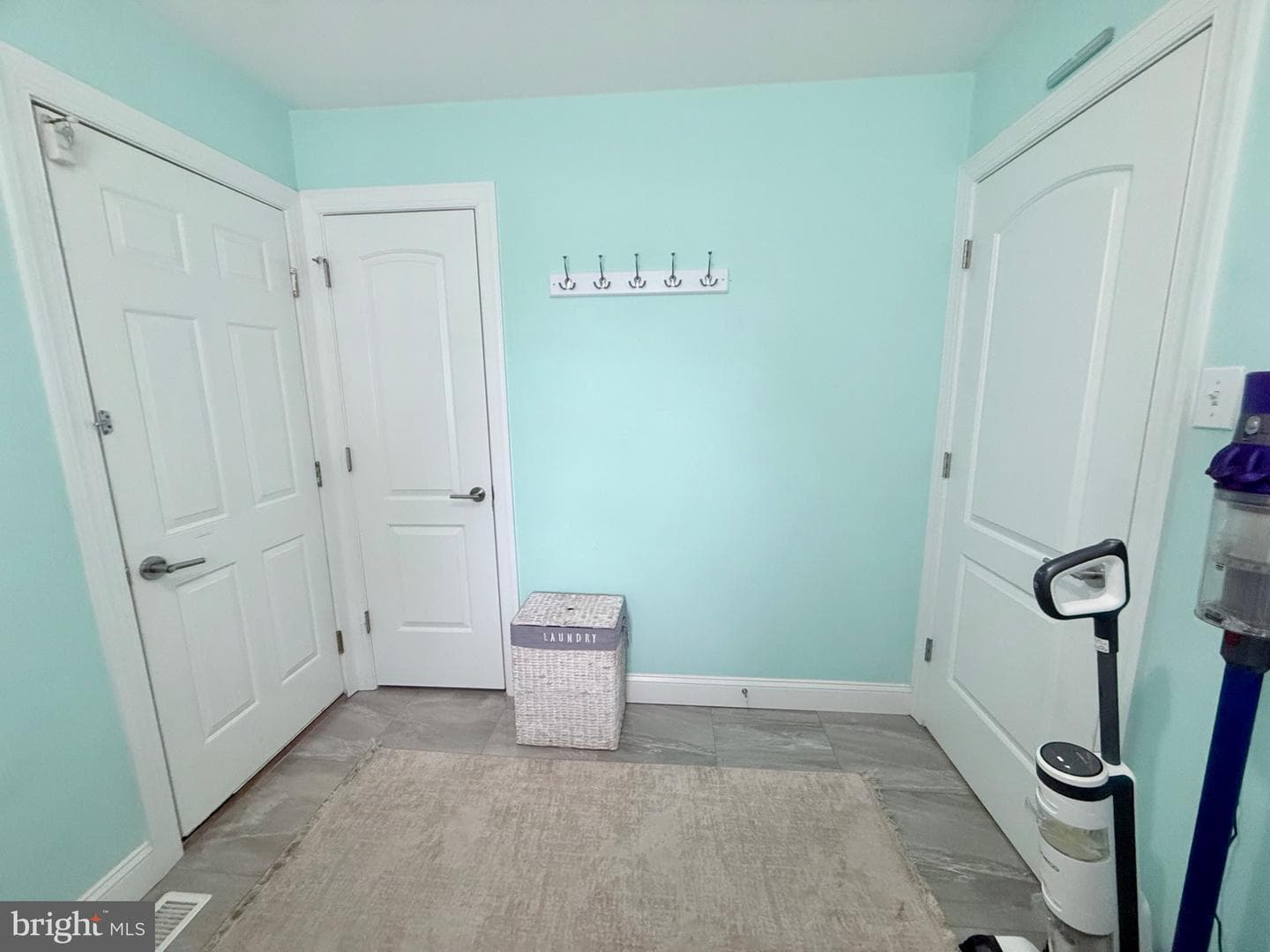 501 Stanford Road photo 32