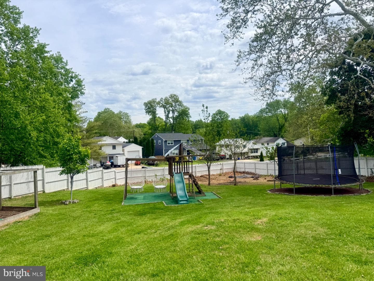501 Stanford Road photo 85