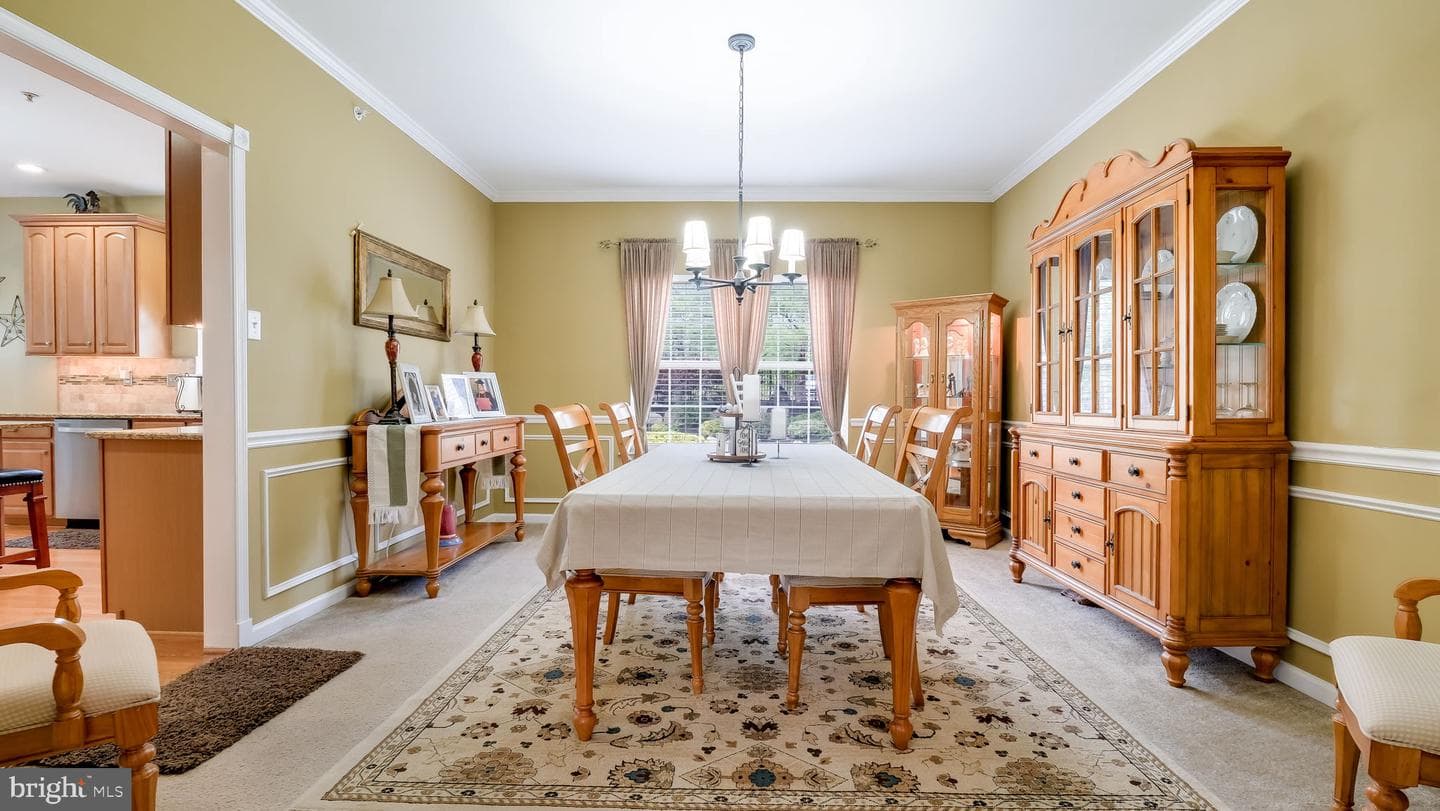 306 Crimson Court photo 11