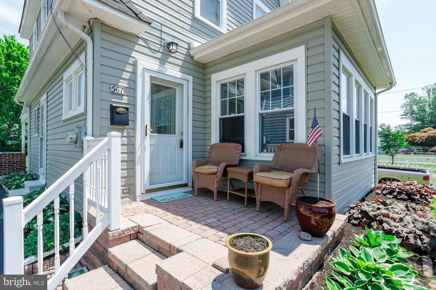 561 Bellevue Ave photo 25