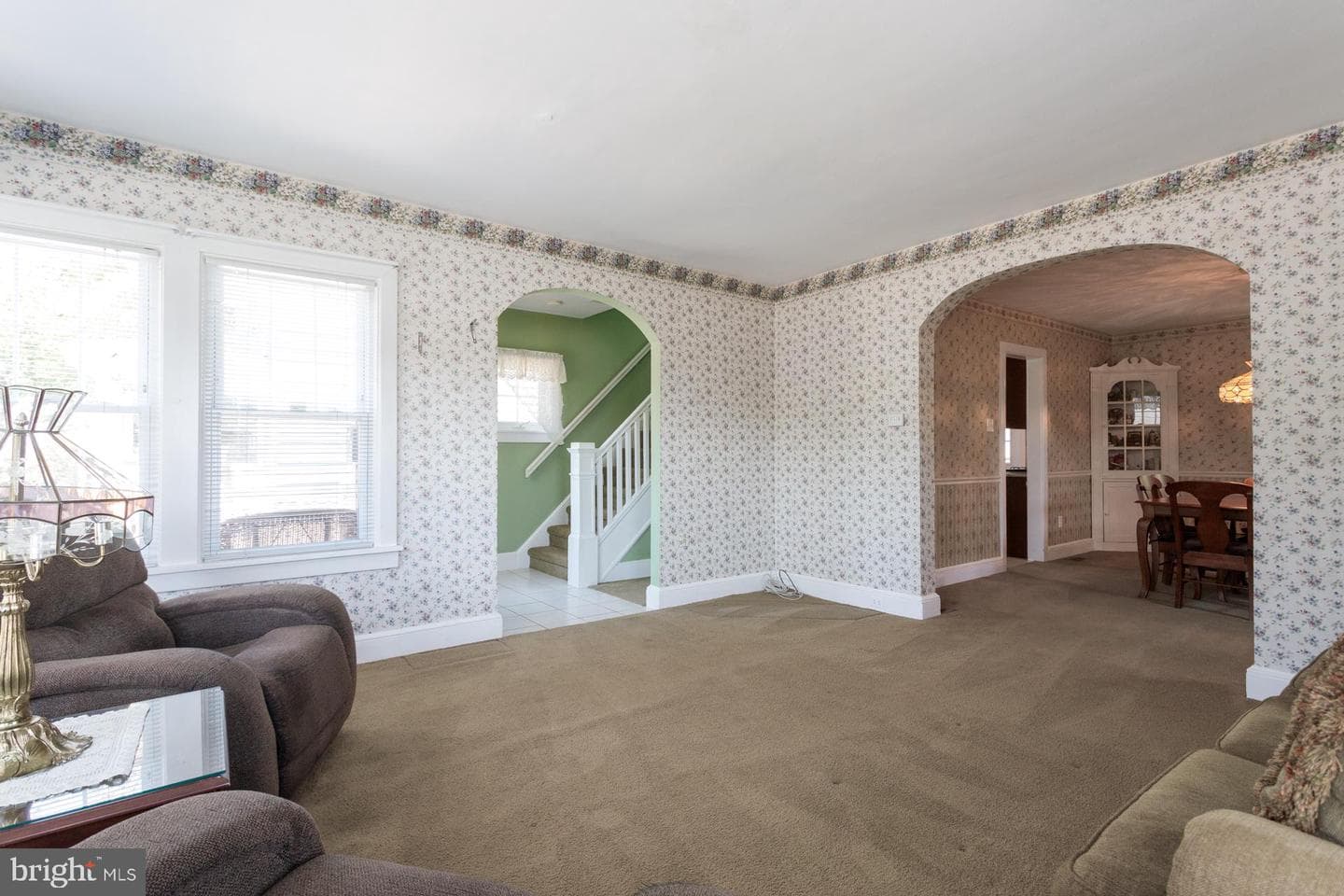 561 Bellevue Ave photo 4