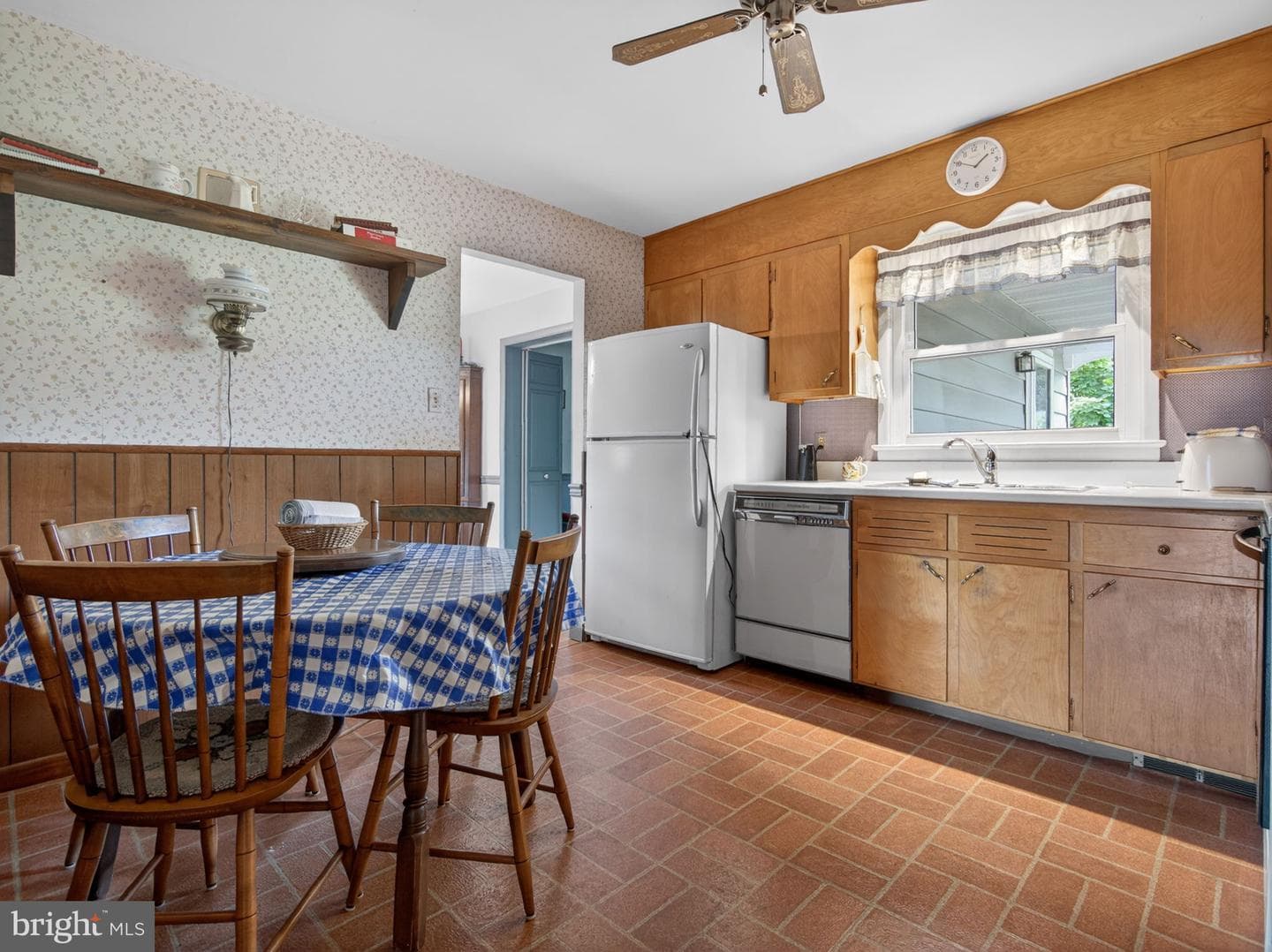 348 S 9th Street photo 17