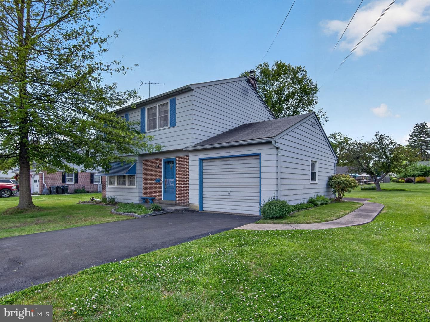 348 S 9th Street photo 4