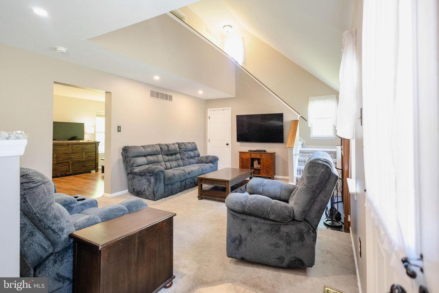 5466 Wildwood Crossing photo 32