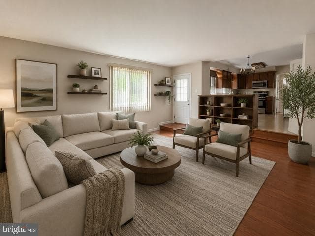 1055 Brennan Dr photo 3