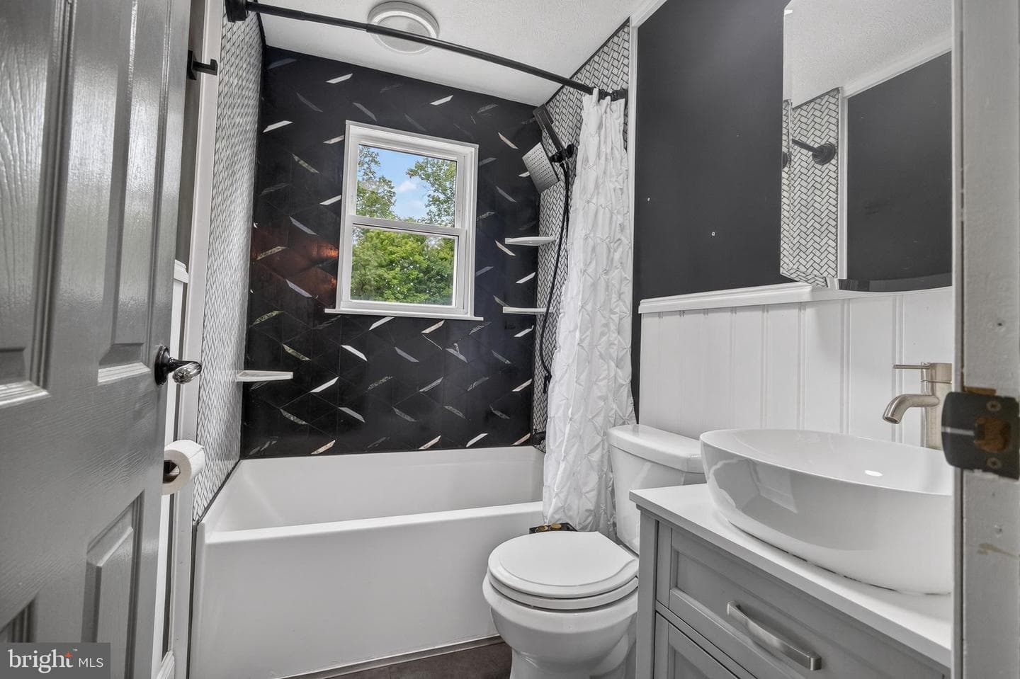 1315 Prospect Avenue photo 9