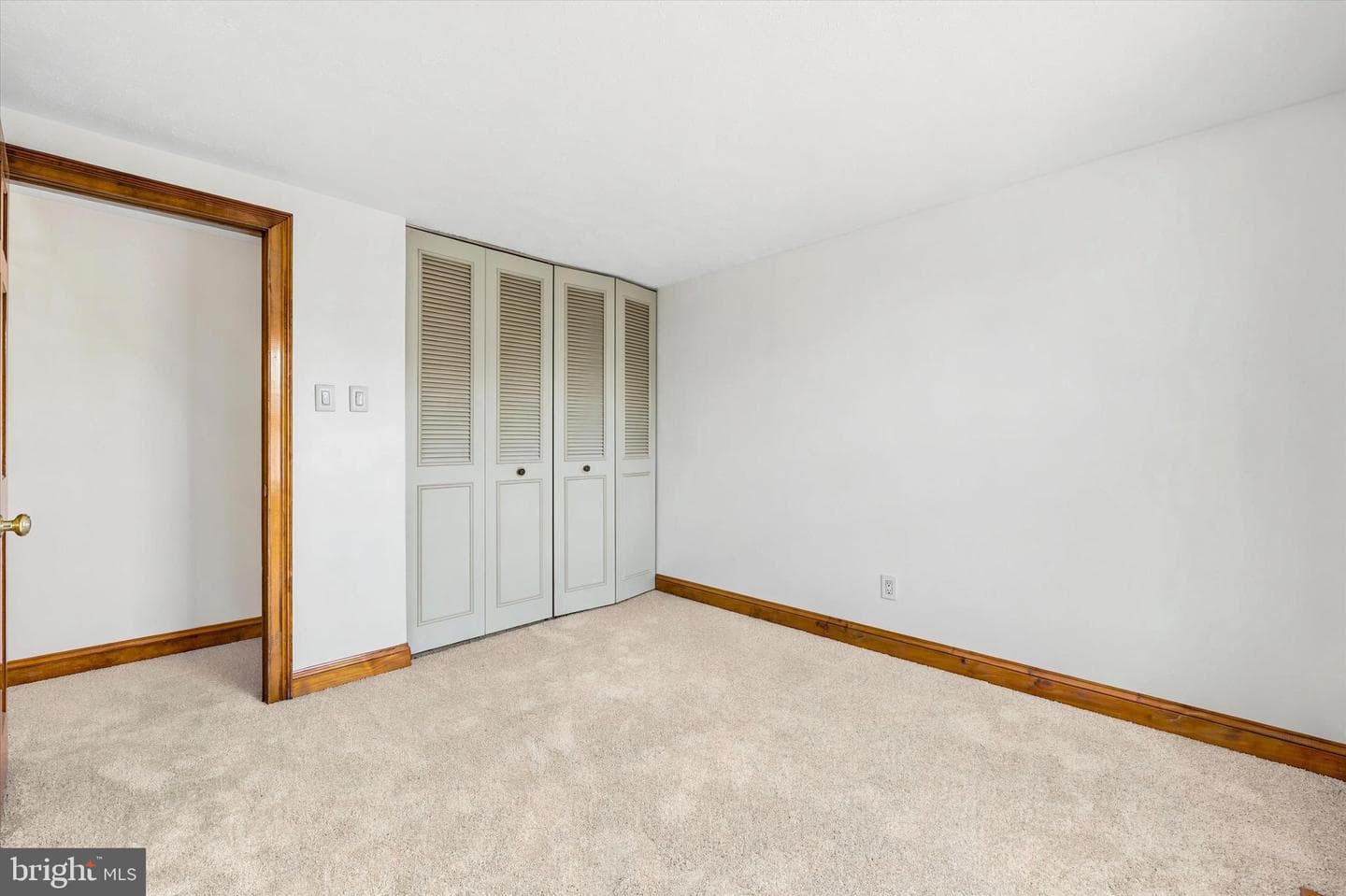 249 Cambridge Drive photo 22