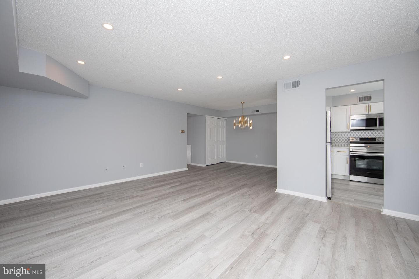 1408 Clark Court photo 5