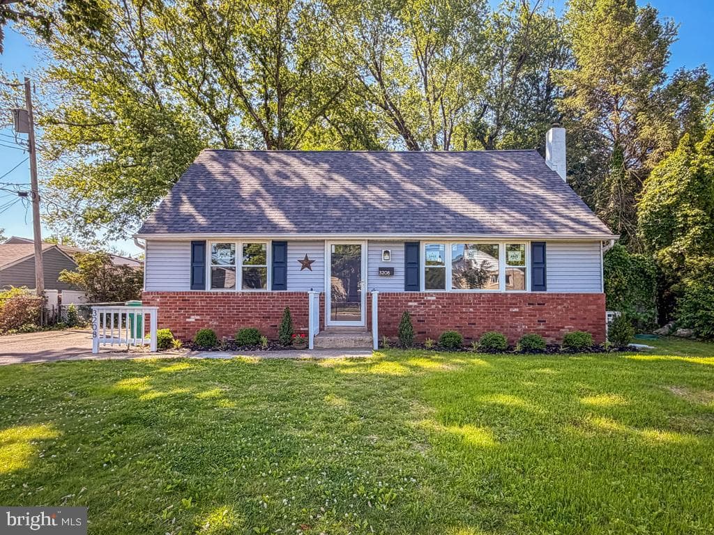 3208 Dixon Avenue photo 1