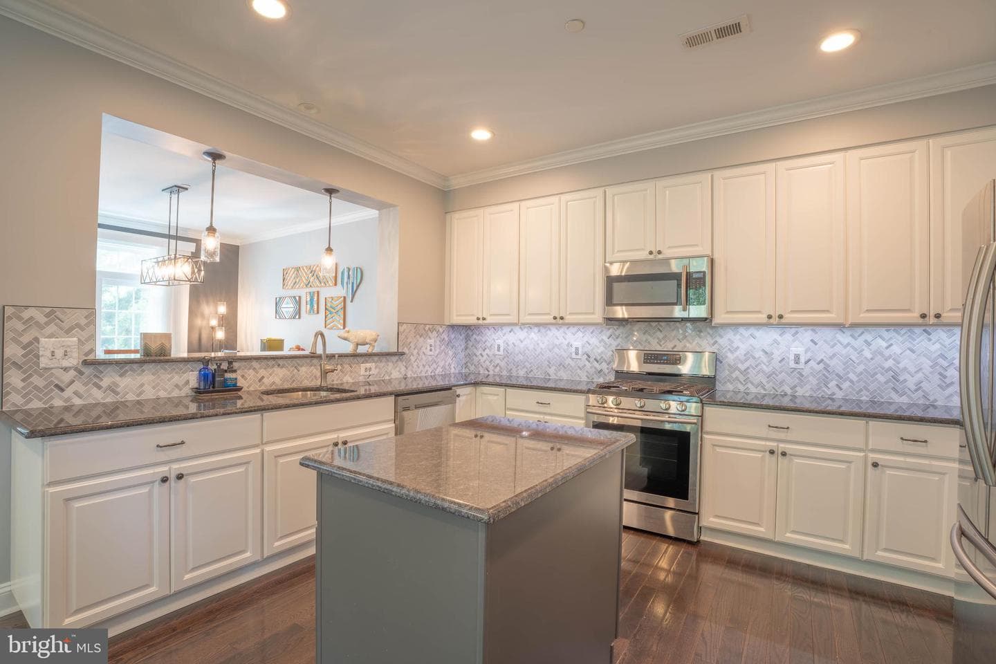 124 Nicoles Way photo 10