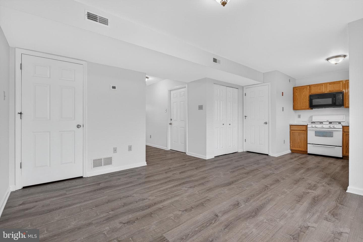 2539 Sanibel Court photo 9