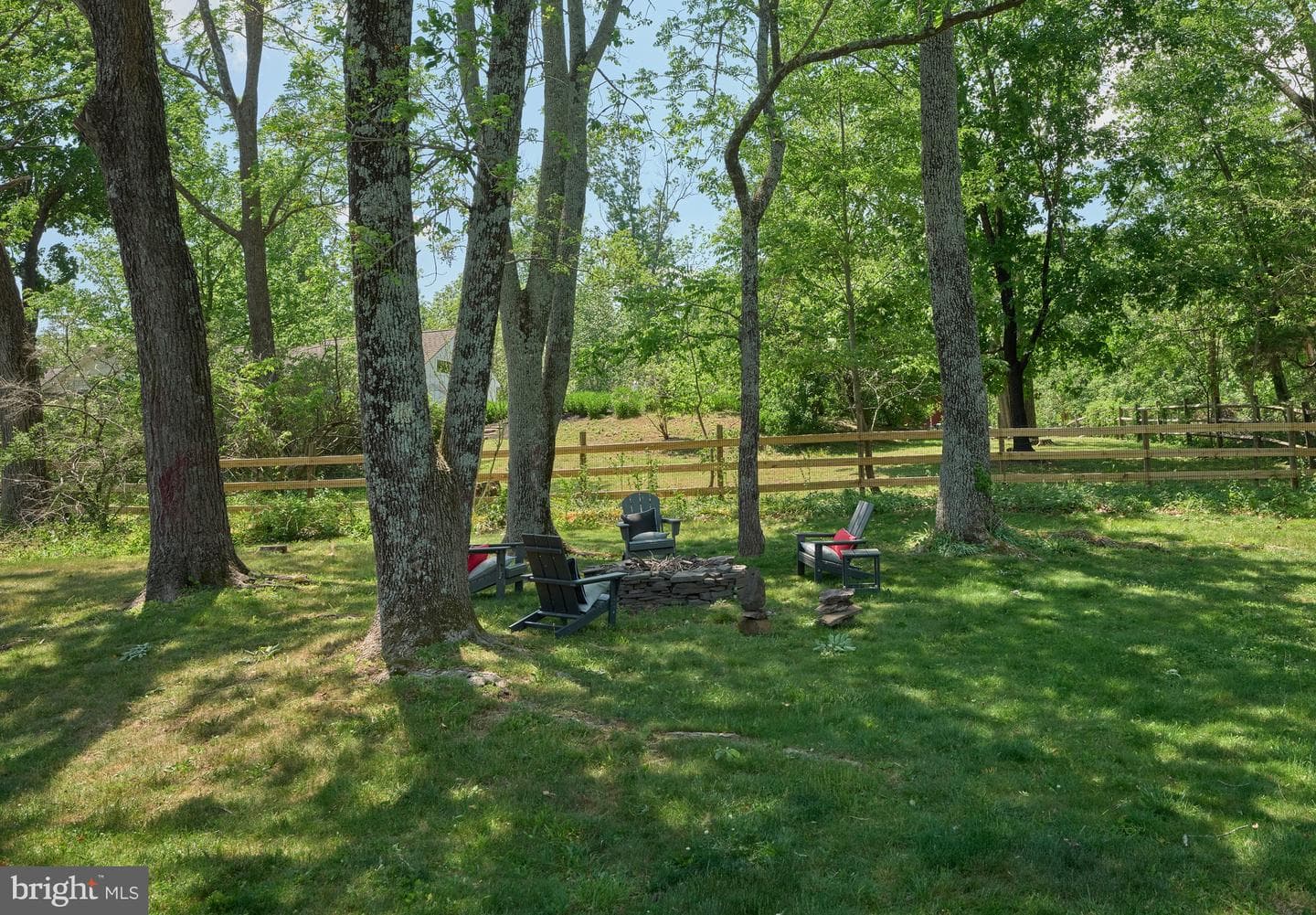24 Walton Drive photo 25