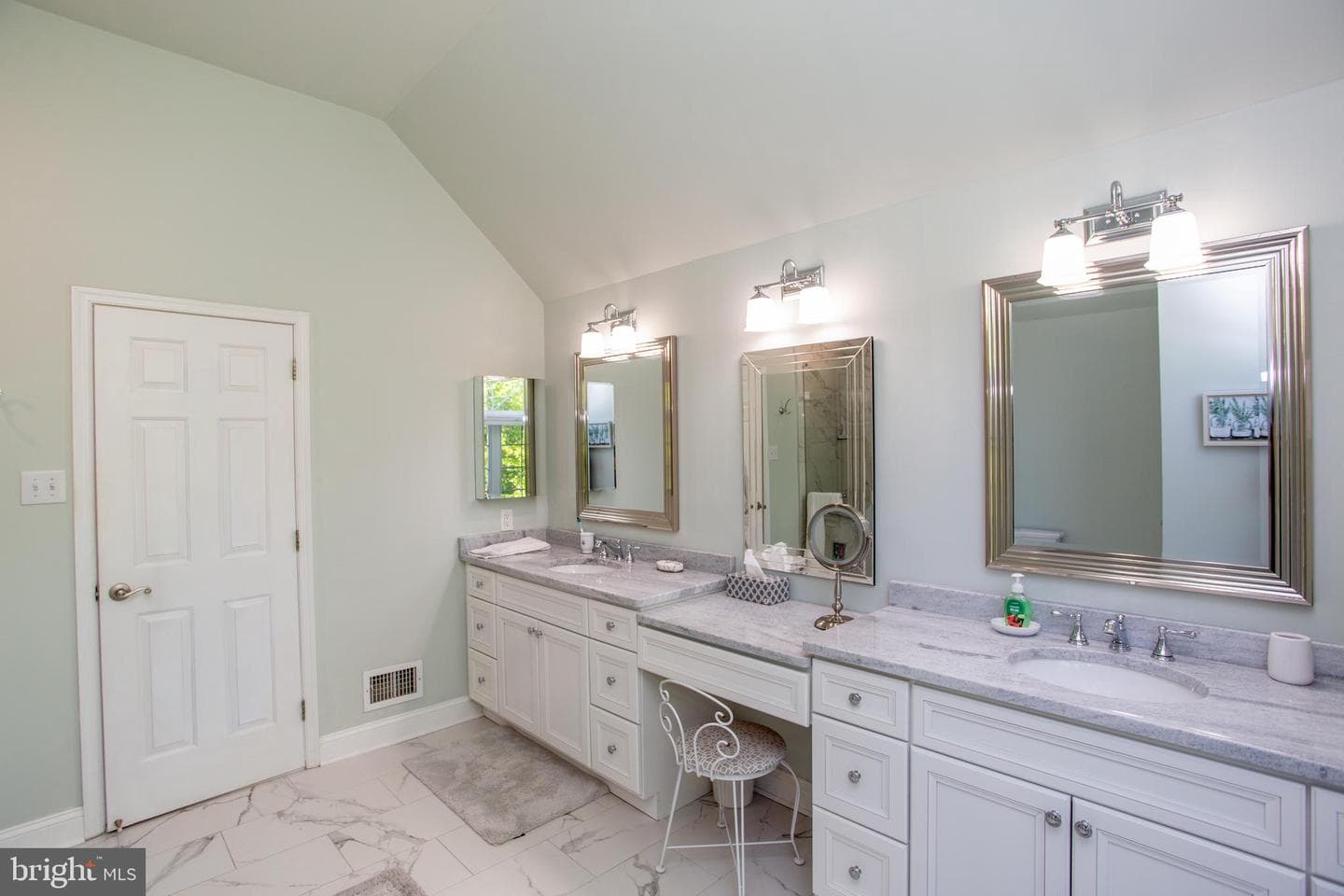 6 Leapson Ln photo 35