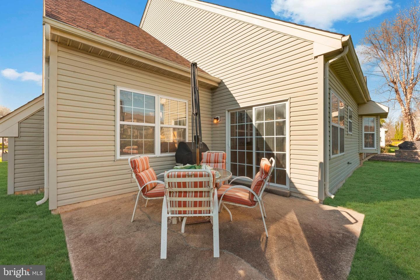 342 N Founders Court photo 41