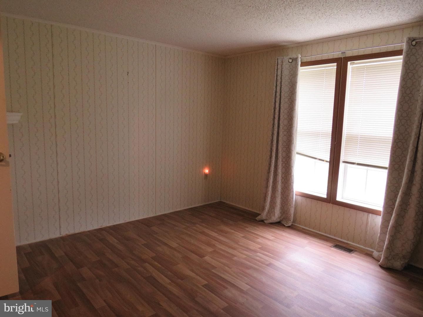 481 Goldenrod Crossing W photo 16