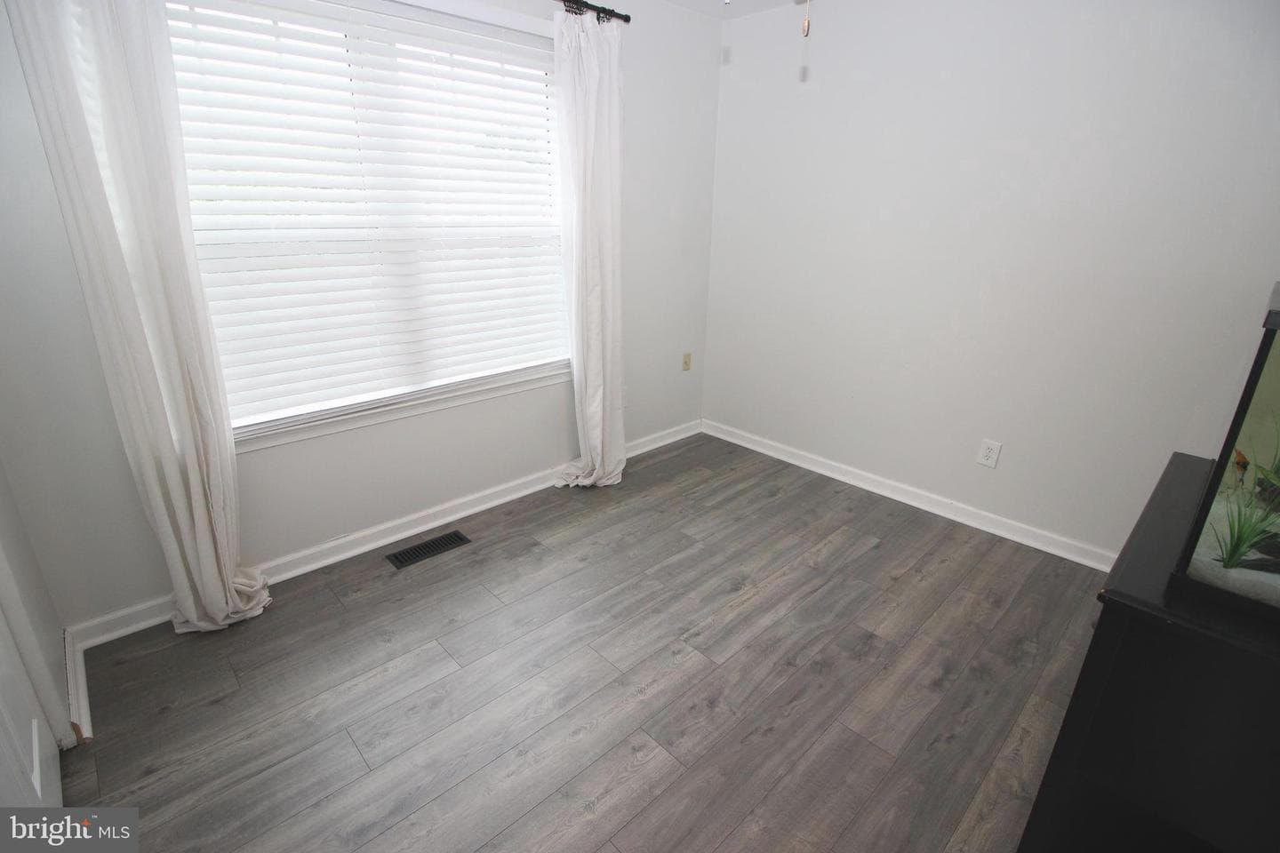 50 Taylors Way photo 26