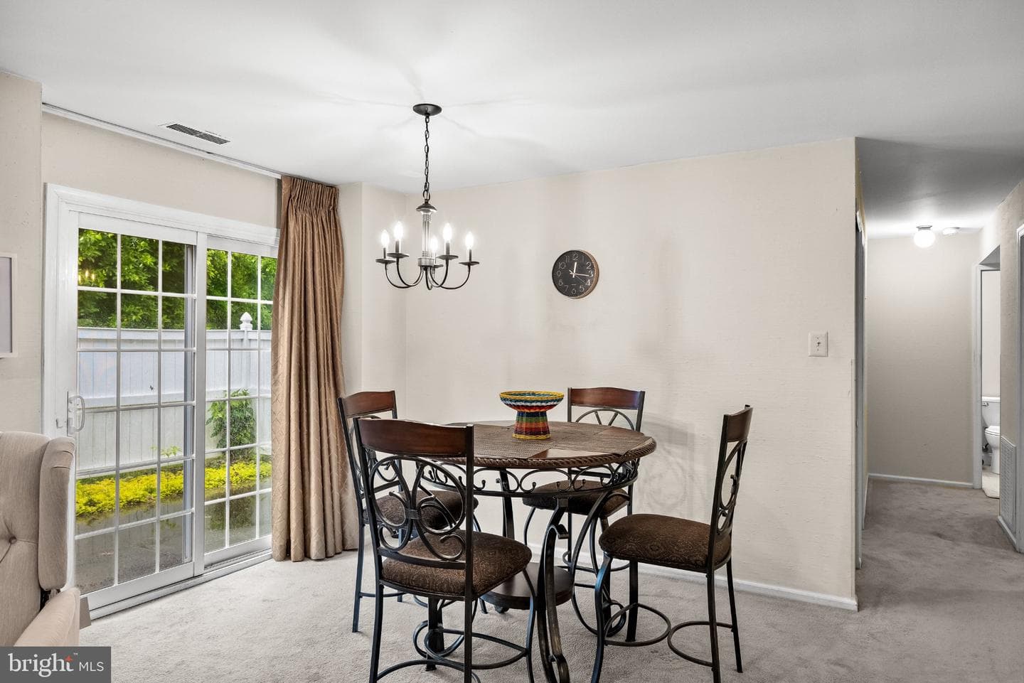 679 Rose Hollow Drive photo 9
