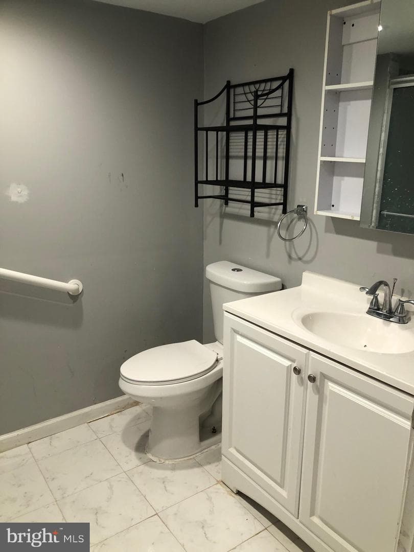208 Bradley Court photo 44
