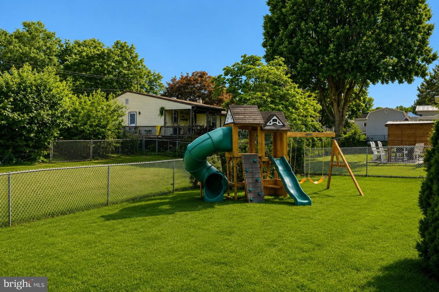 1241 Haines Avenue photo 10