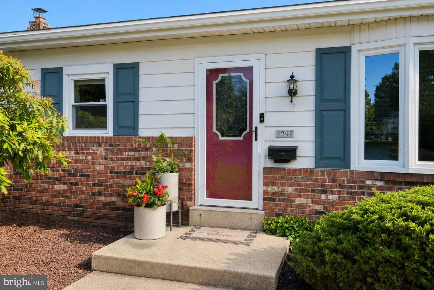 1241 Haines Avenue photo 3
