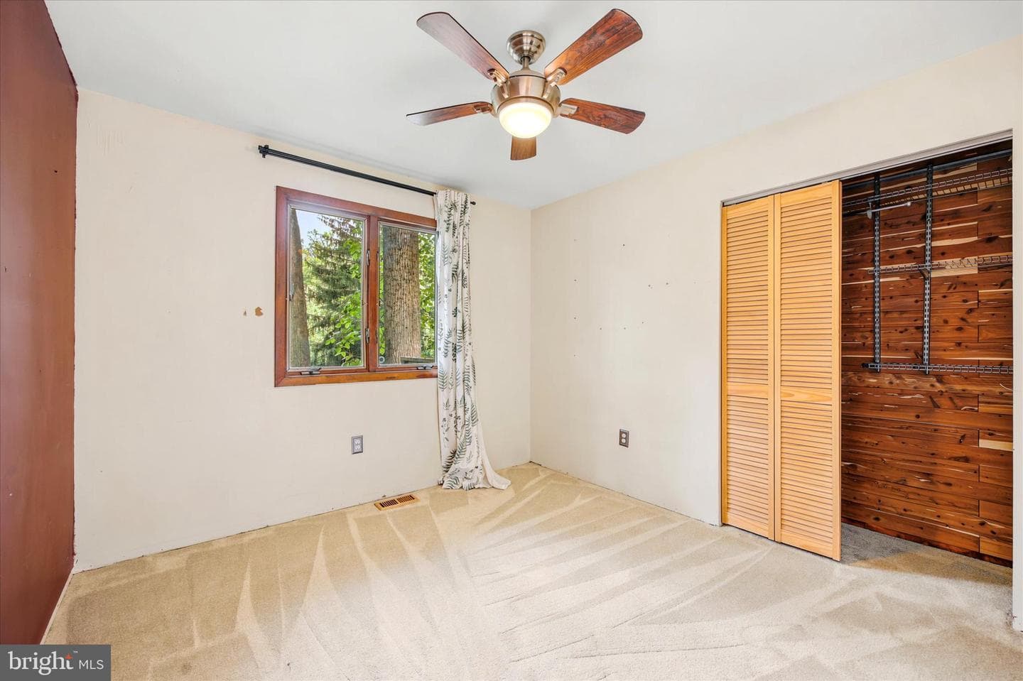 2738 Creek Rd photo 14