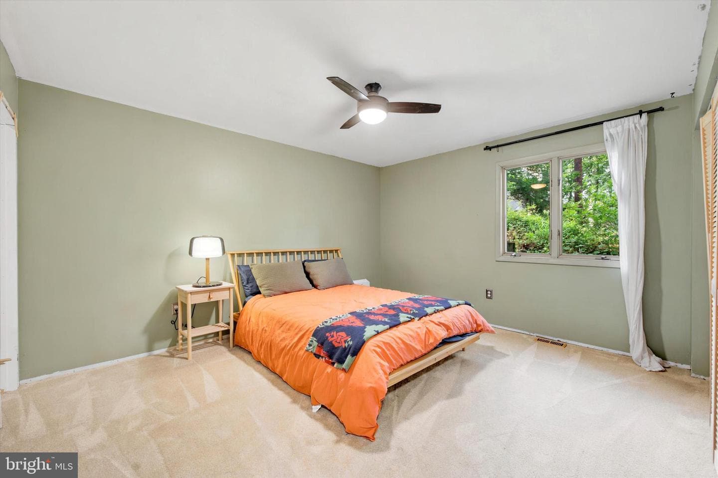 2738 Creek Rd photo 17