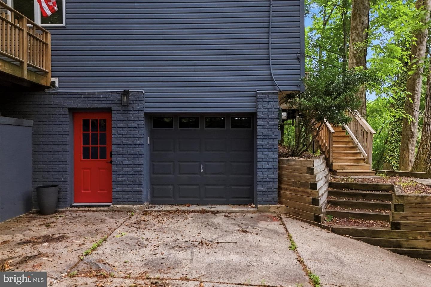 2738 Creek Rd photo 21